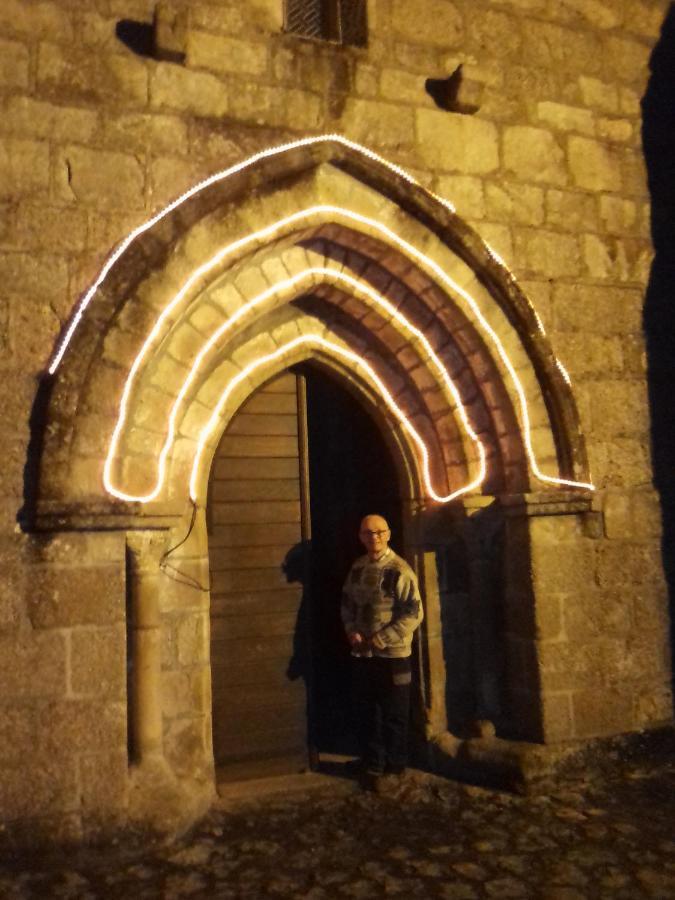 La Celle  La Roulotte De Lola - Chambre D'Hotes מראה חיצוני תמונה